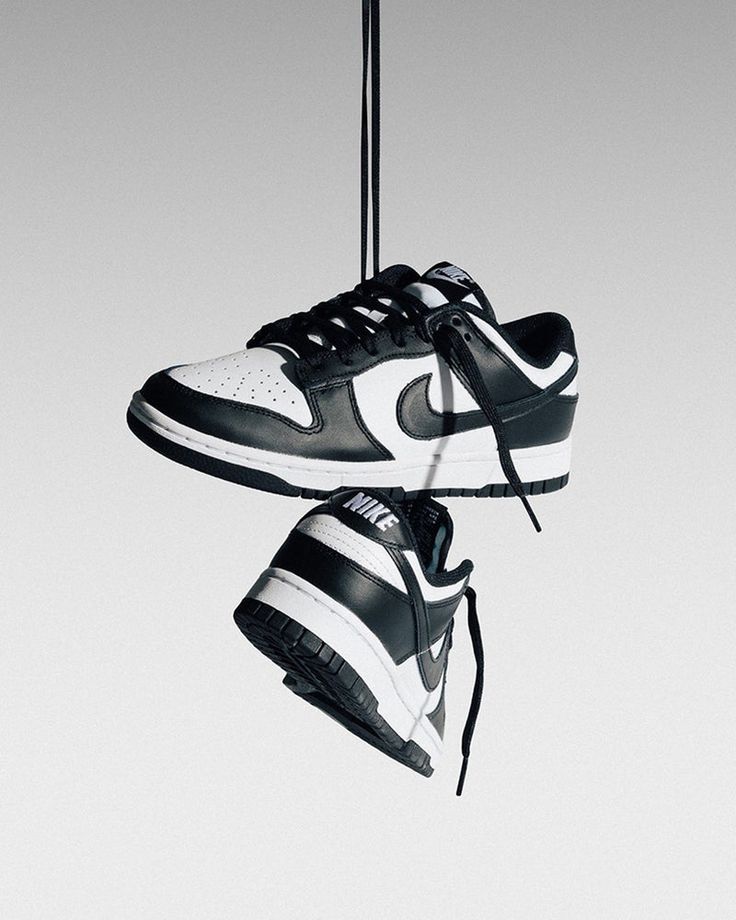 Nike Dunk Low Black/White Sneaker