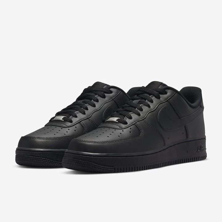 Nike Air Force 1 Black Sneaker
